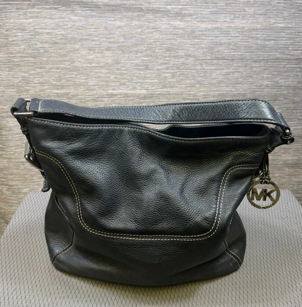 Michael Kors Hobo Bag Womens Large Black Leather Shoulder Purse MK Charm